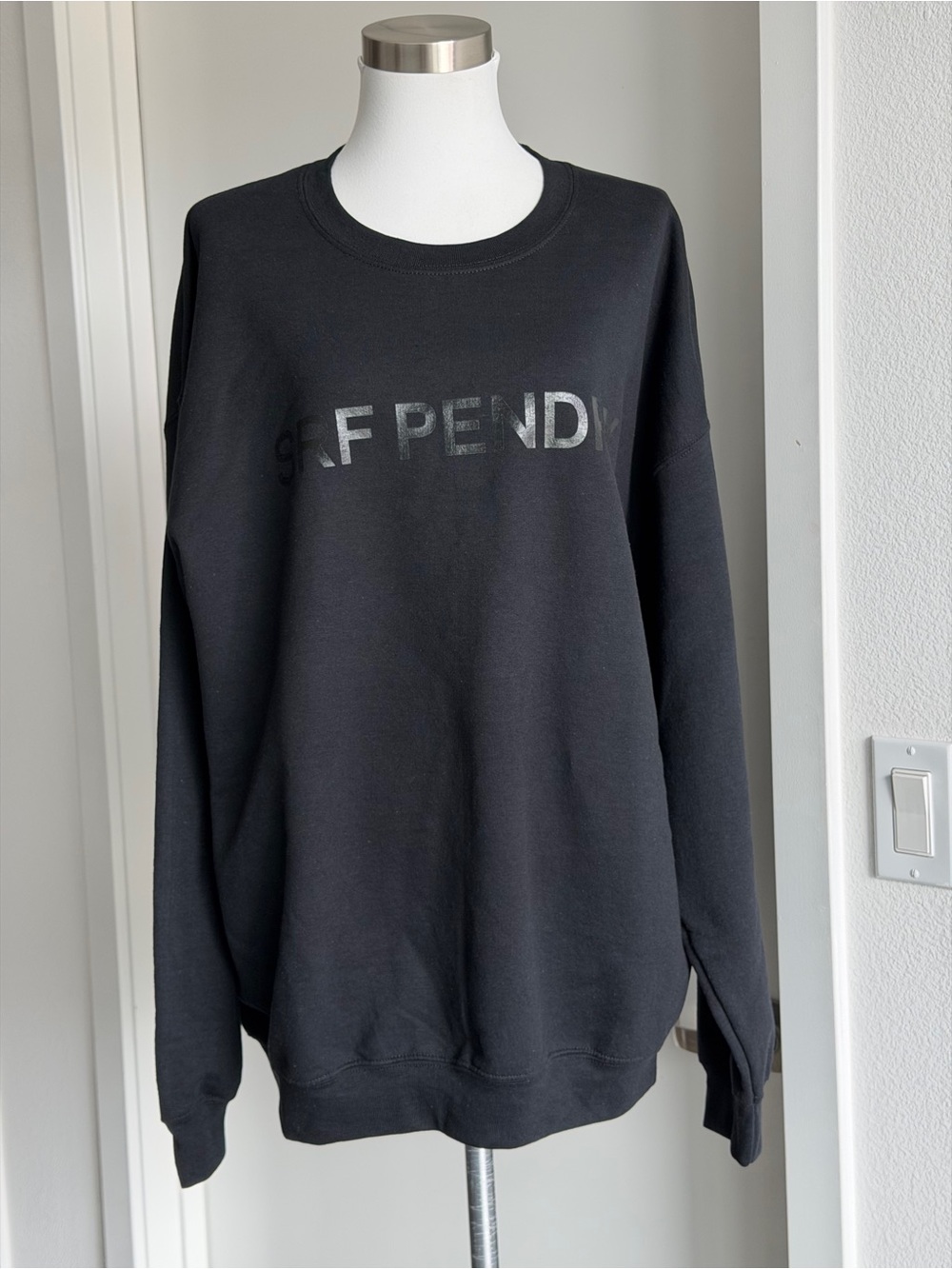 Heidi Merrick SRF PENDRY sweatshirt size XL